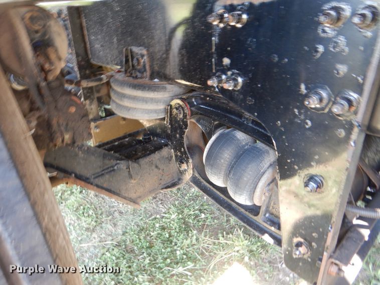 image for item GM9121 2008 Freightliner Business Class M2  dump truck