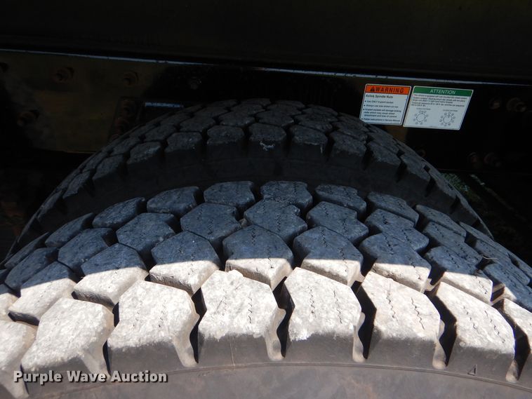 image for item GM9121 2008 Freightliner Business Class M2  dump truck