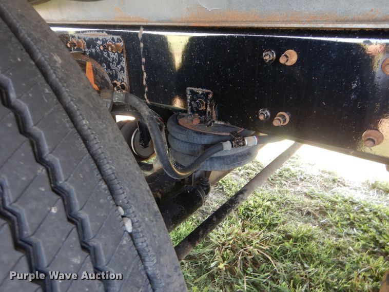 image for item GM9121 2008 Freightliner Business Class M2  dump truck