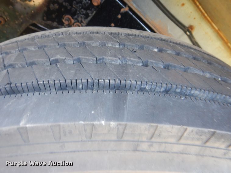 image for item GM9121 2008 Freightliner Business Class M2  dump truck