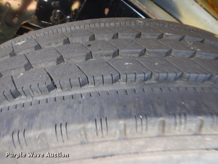 image for item GM9121 2008 Freightliner Business Class M2  dump truck