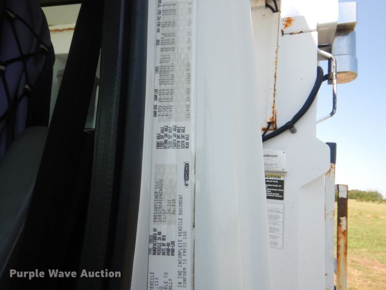 image for item GM9121 2008 Freightliner Business Class M2  dump truck