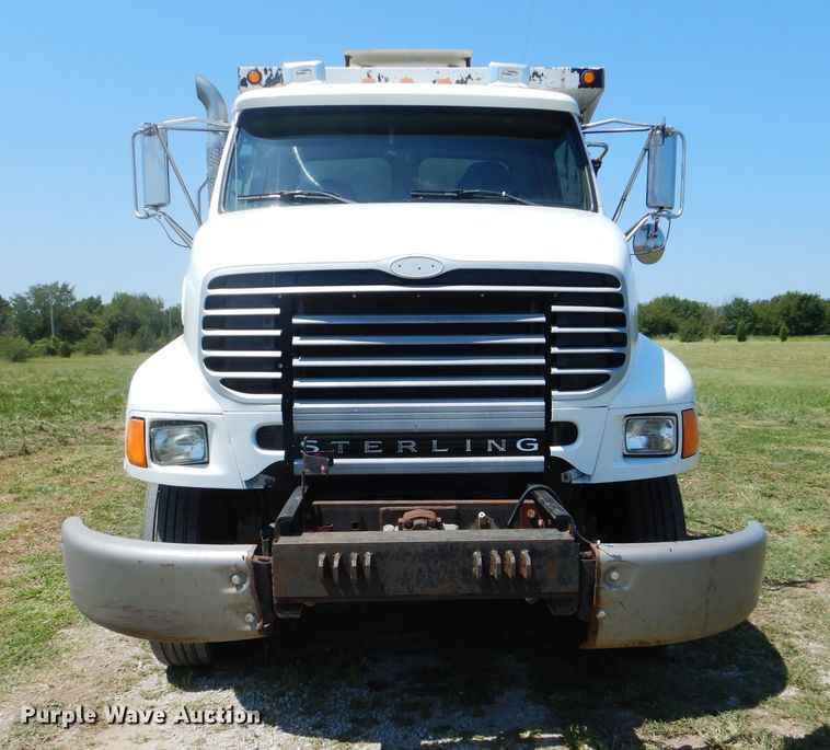 image for item GM9122 2007 Sterling L-Line  dump truck