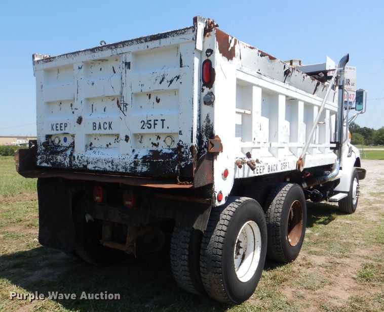 image for item GM9122 2007 Sterling L-Line  dump truck