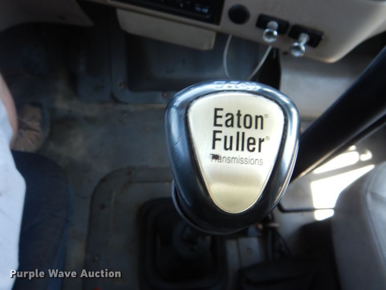 image for item GM9122 2007 Sterling L-Line  dump truck