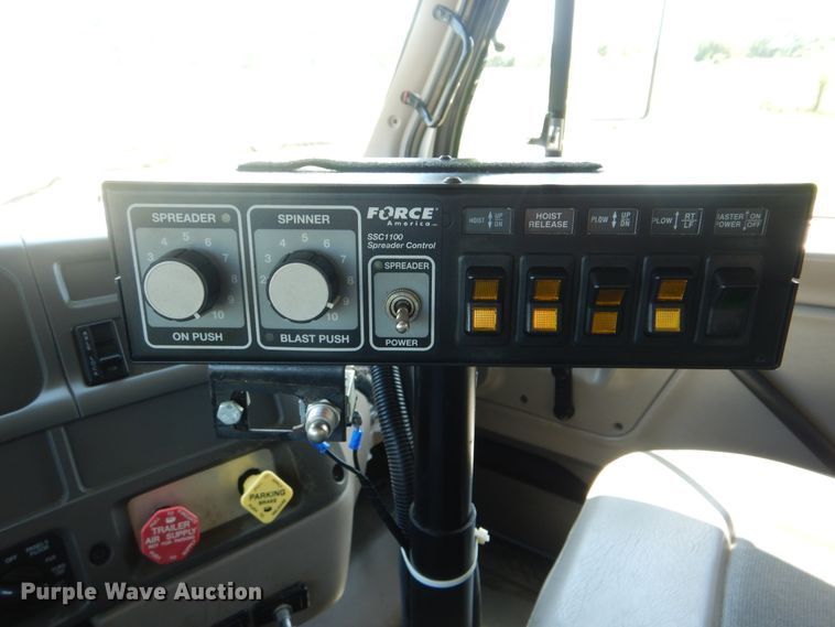 image for item GM9122 2007 Sterling L-Line  dump truck