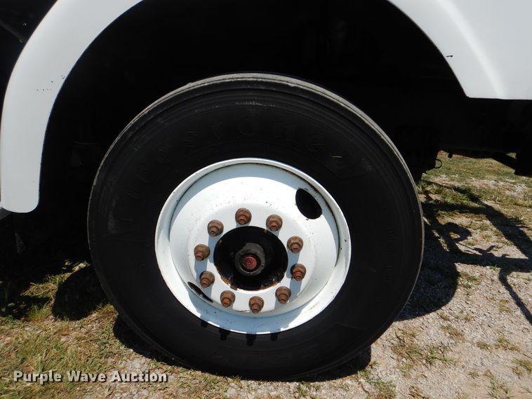 image for item GM9122 2007 Sterling L-Line  dump truck