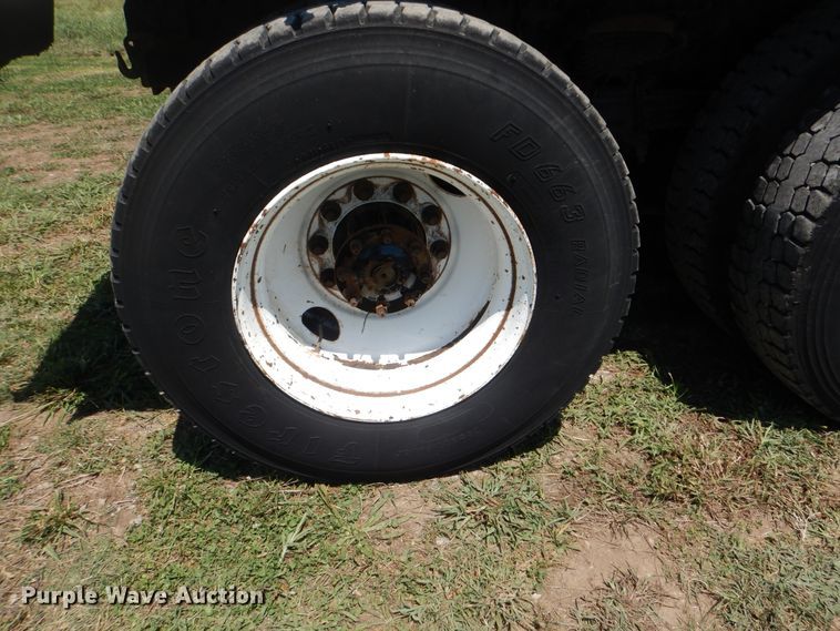 image for item GM9122 2007 Sterling L-Line  dump truck