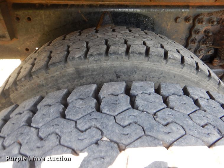 image for item GM9122 2007 Sterling L-Line  dump truck