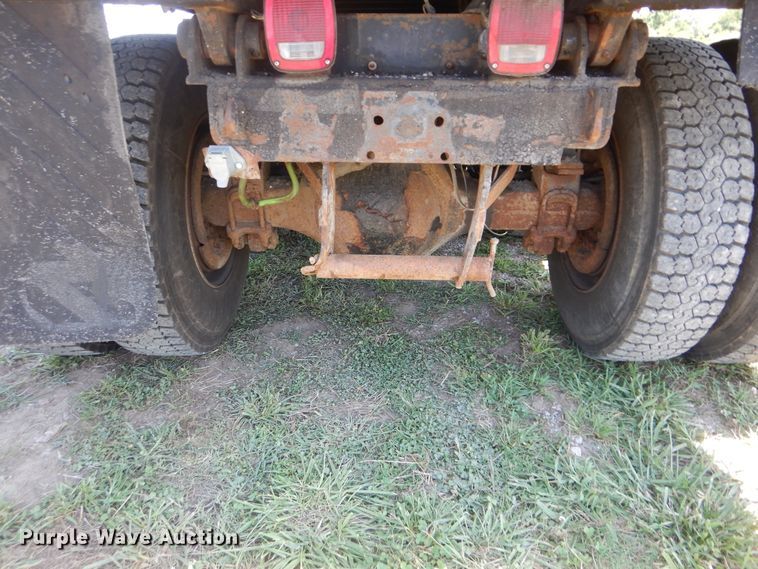 image for item GM9122 2007 Sterling L-Line  dump truck