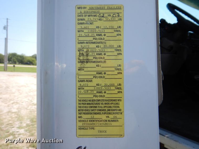 image for item GM9122 2007 Sterling L-Line  dump truck