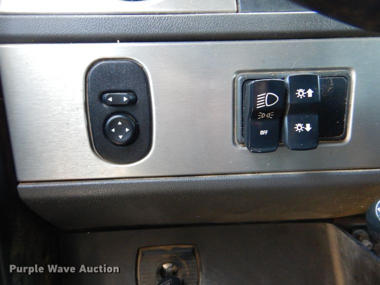 image for item GM9125 2014 Caterpillar CT660  vacuum truck