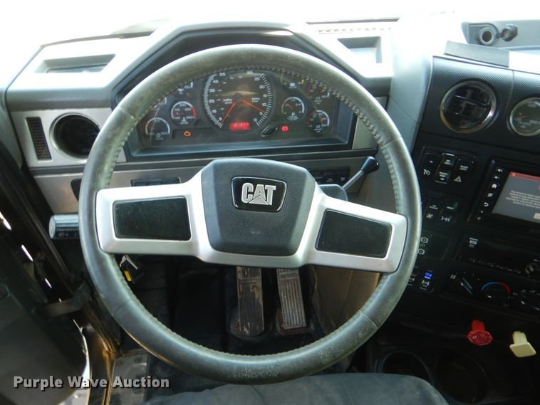 image for item GM9125 2014 Caterpillar CT660  vacuum truck