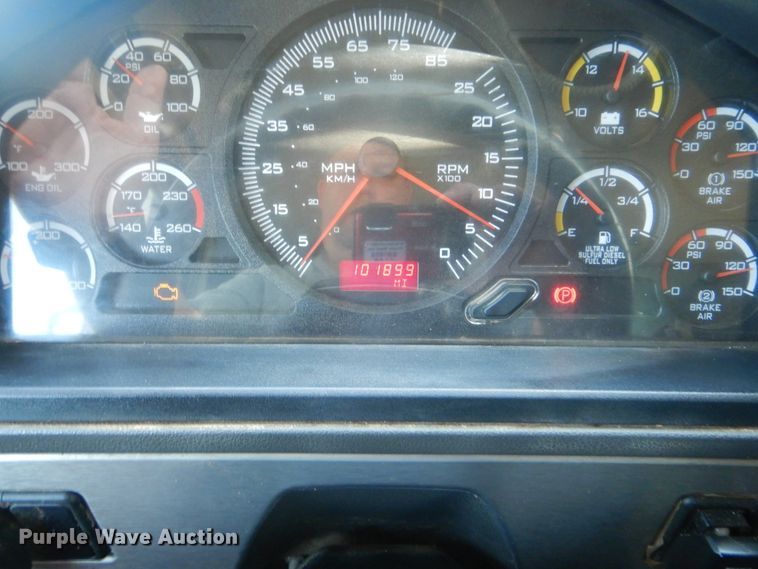 image for item GM9125 2014 Caterpillar CT660  vacuum truck