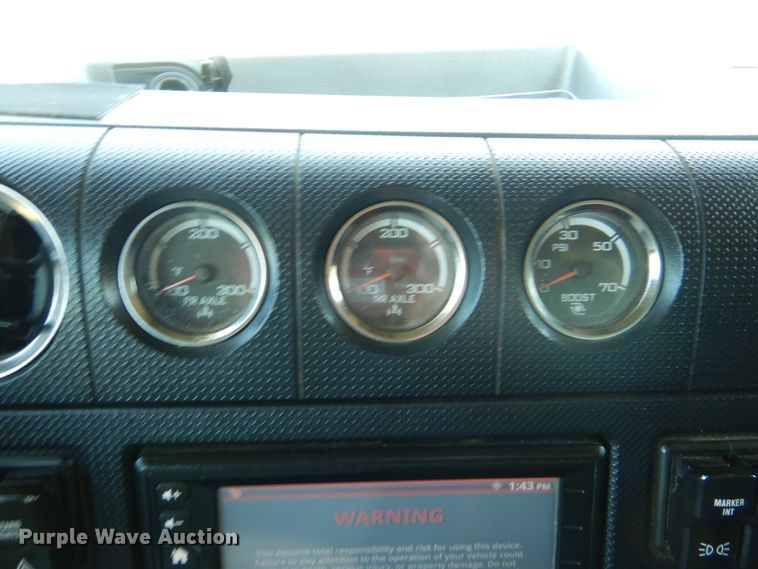 image for item GM9125 2014 Caterpillar CT660  vacuum truck