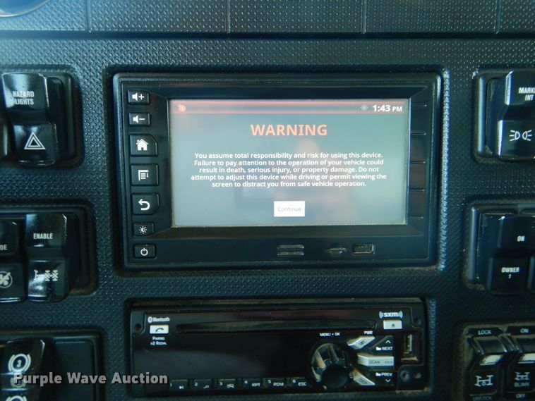 image for item GM9125 2014 Caterpillar CT660  vacuum truck