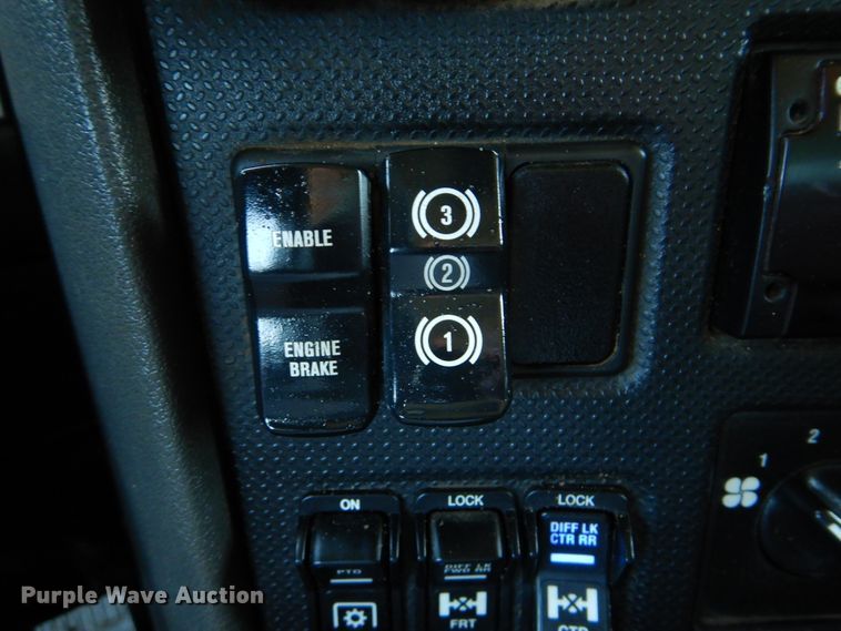 image for item GM9125 2014 Caterpillar CT660  vacuum truck