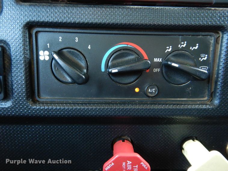 image for item GM9125 2014 Caterpillar CT660  vacuum truck