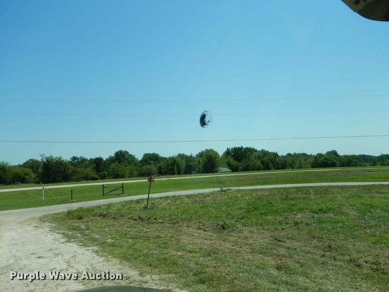 image for item GM9125 2014 Caterpillar CT660  vacuum truck