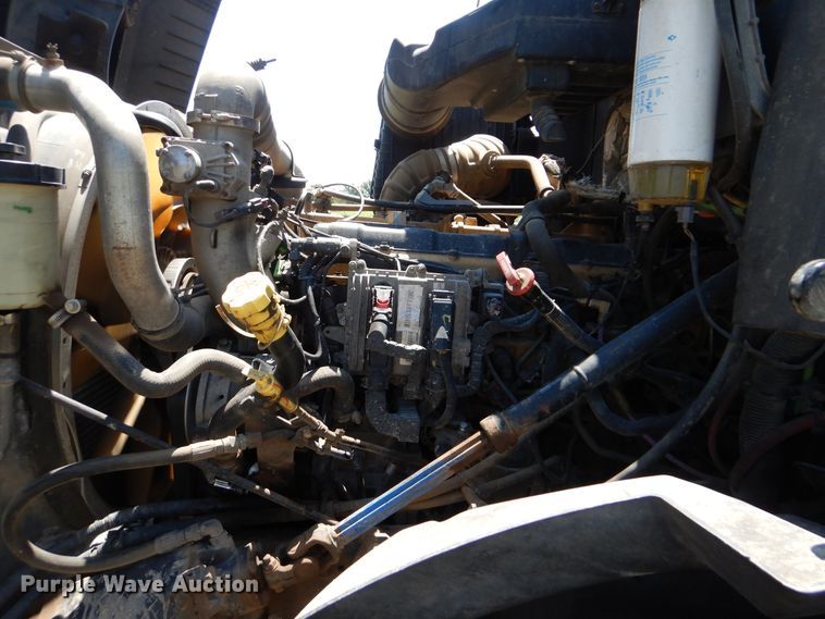 image for item GM9125 2014 Caterpillar CT660  vacuum truck