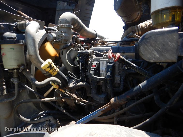 image for item GM9125 2014 Caterpillar CT660  vacuum truck