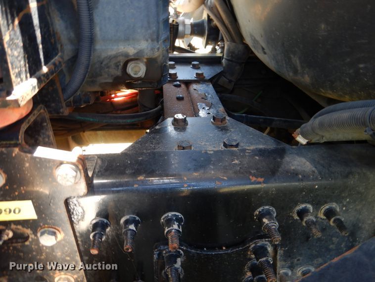 image for item GM9125 2014 Caterpillar CT660  vacuum truck