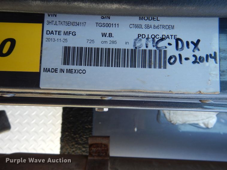 image for item GM9125 2014 Caterpillar CT660  vacuum truck