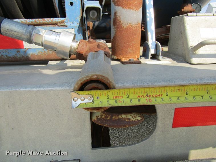 image for item GQ9093 1986 Ford L8000  propane delivery truck