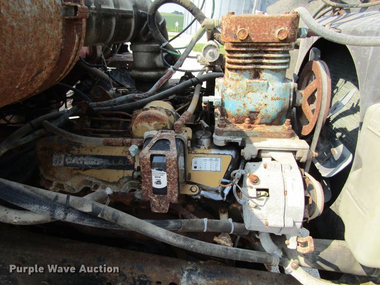 image for item GQ9093 1986 Ford L8000  propane delivery truck