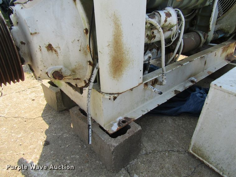 image for item GQ9094 Detroit Diesel six cylinder diesel engine