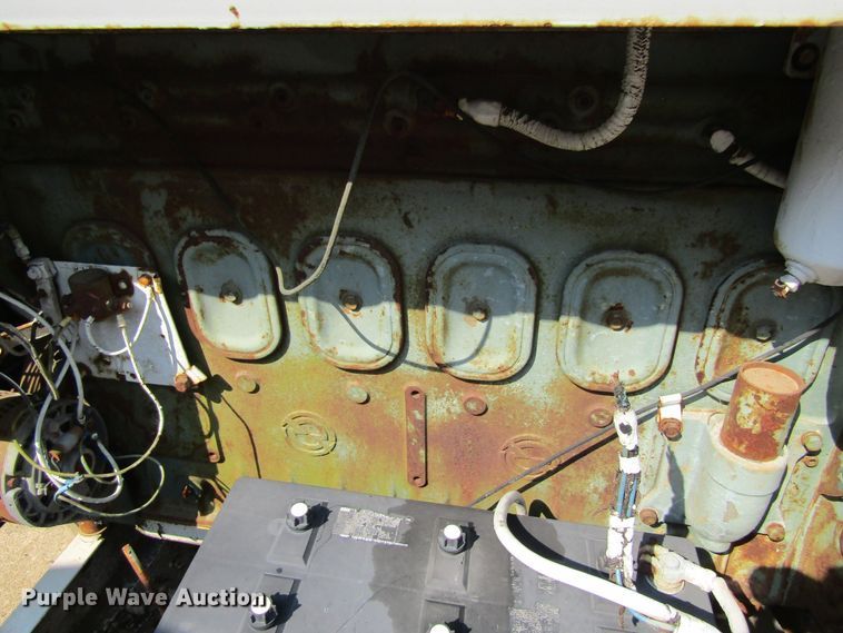 image for item GQ9094 Detroit Diesel six cylinder diesel engine