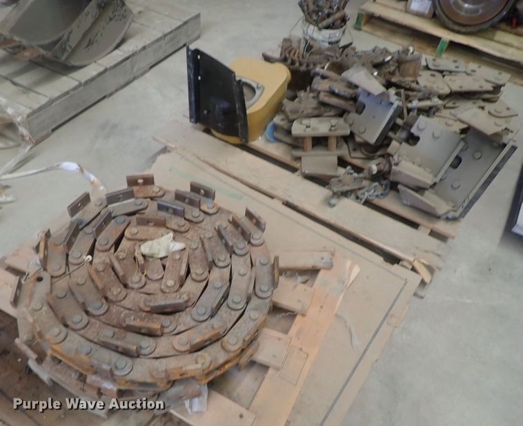 image for item GV9625 (2) trencher chains