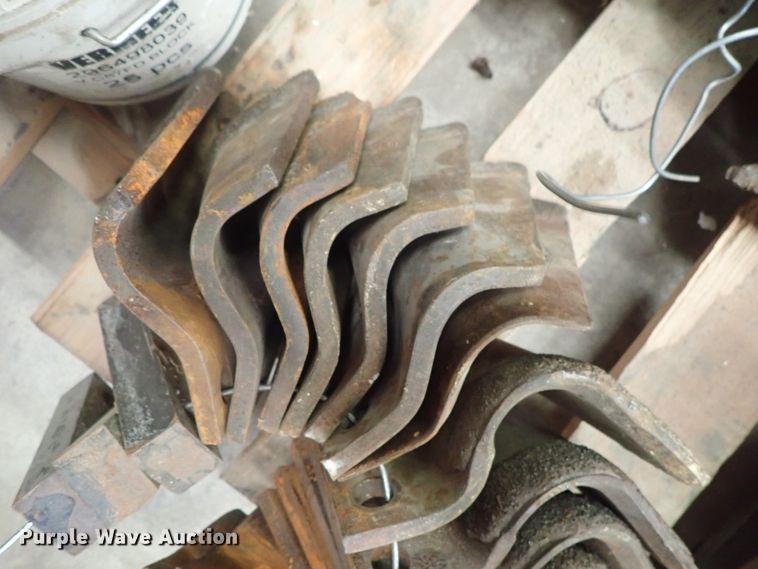 image for item GV9625 (2) trencher chains