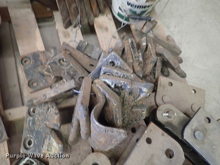 image for item GV9625 (2) trencher chains