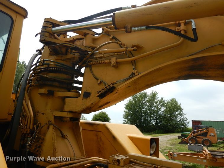 image for item HA9393 1980 John Deere 862  conventional scraper