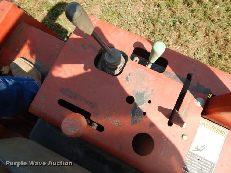 image for item HA9411 2004 Ditch Witch RT40  trencher