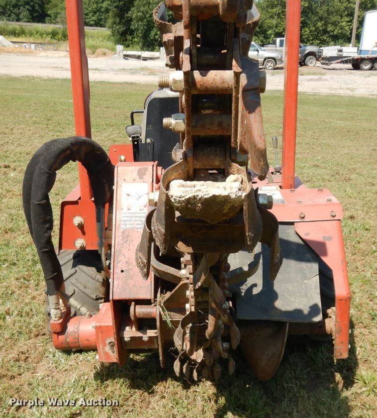 image for item HA9411 2004 Ditch Witch RT40  trencher