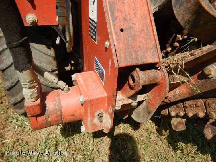 image for item HA9411 2004 Ditch Witch RT40  trencher