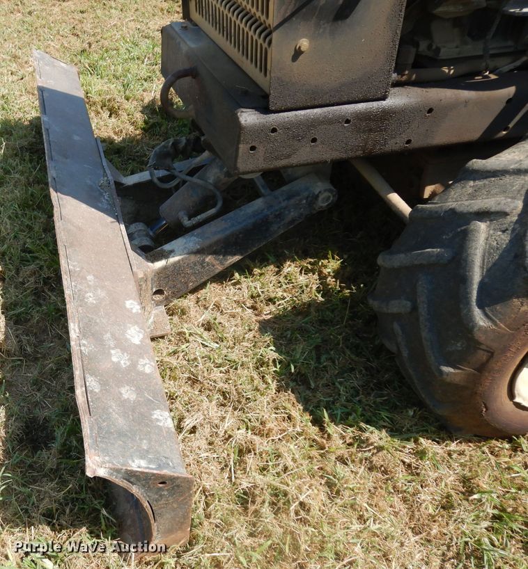 image for item HA9411 2004 Ditch Witch RT40  trencher