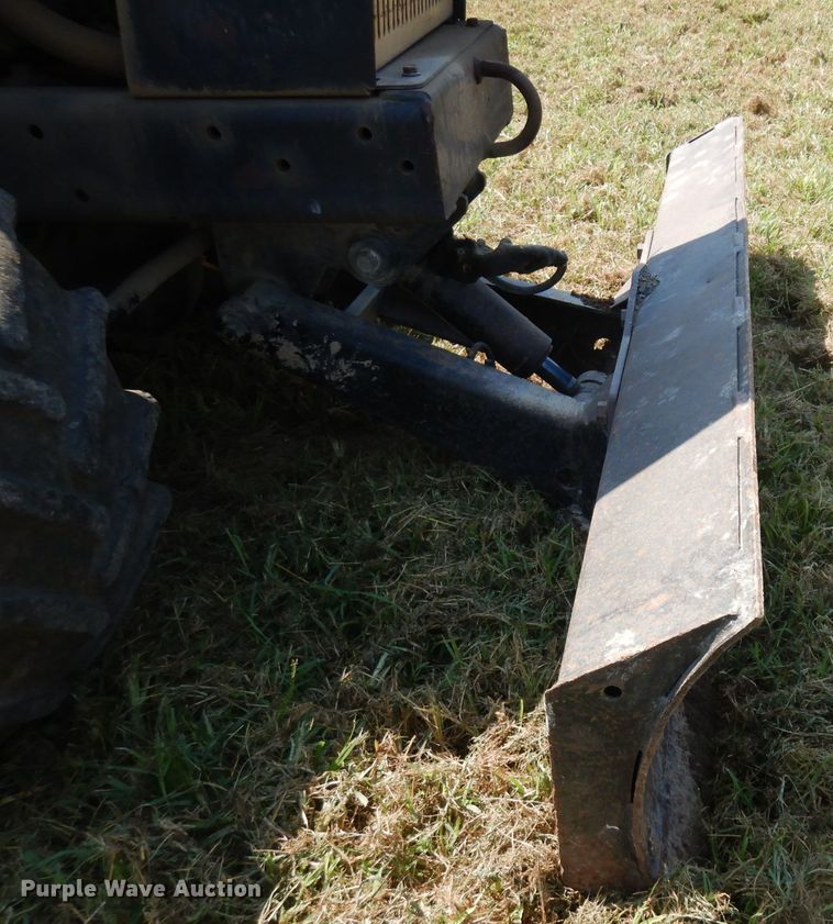 image for item HA9411 2004 Ditch Witch RT40  trencher
