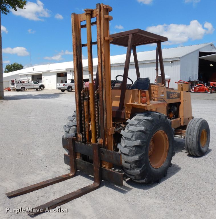 image for item HA9422 Case 586D  forklift