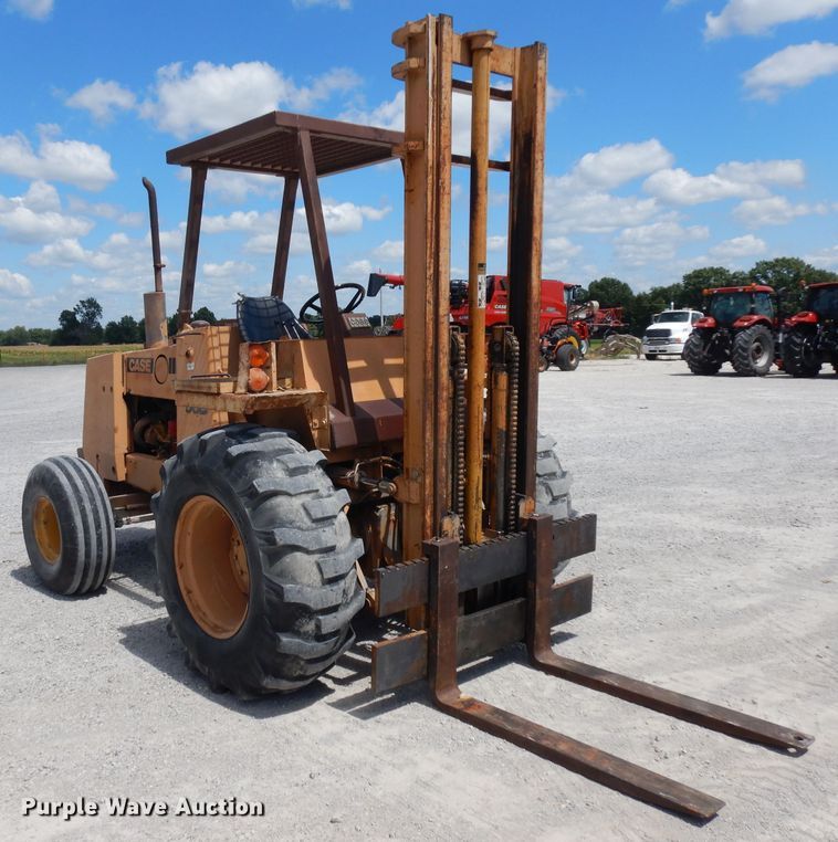image for item HA9422 Case 586D  forklift