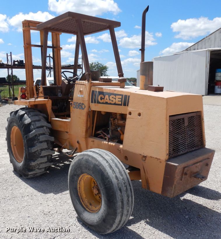 image for item HA9422 Case 586D  forklift