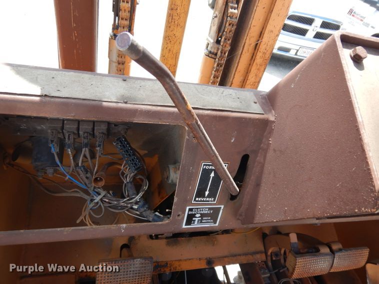 image for item HA9422 Case 586D  forklift