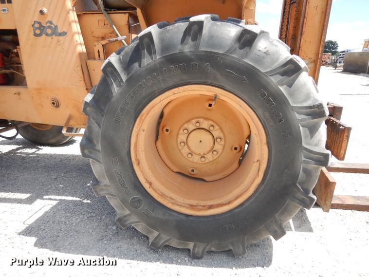 image for item HA9422 Case 586D  forklift