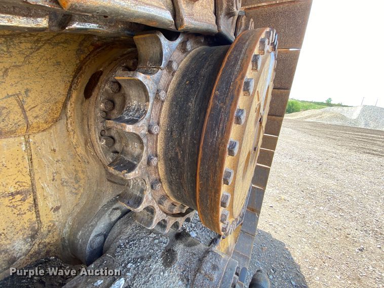 image for item HA9546 1998 Caterpillar D6R XL dozer