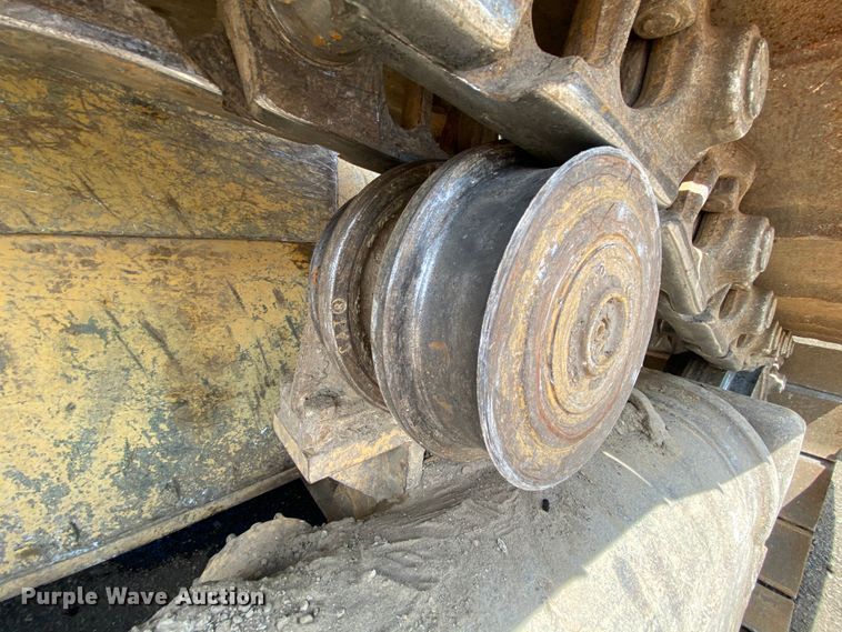 image for item HA9546 1998 Caterpillar D6R XL dozer