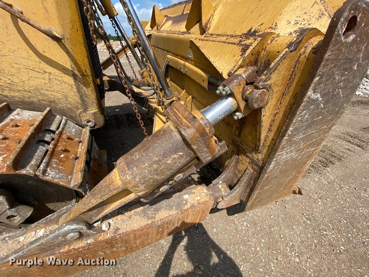 image for item HA9546 1998 Caterpillar D6R XL dozer