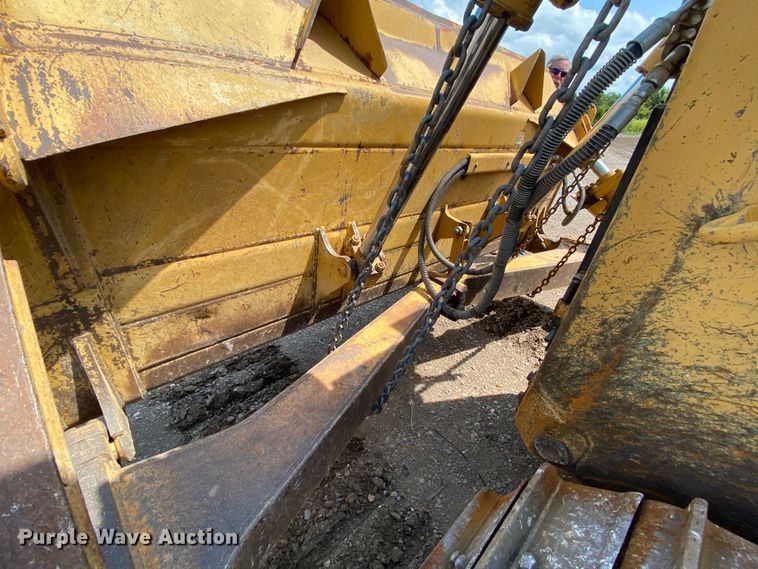 image for item HA9546 1998 Caterpillar D6R XL dozer