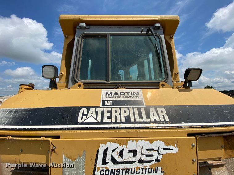 image for item HA9546 1998 Caterpillar D6R XL dozer